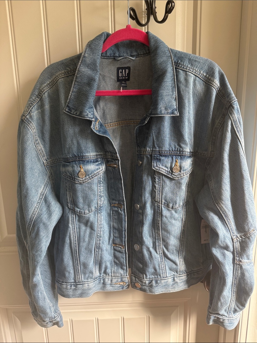New GAP Light Blue Denim Jean Jacket - Women’s Trucker
